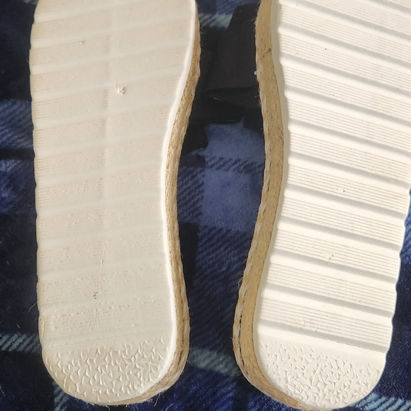 Sandals - Picture 4 of 5